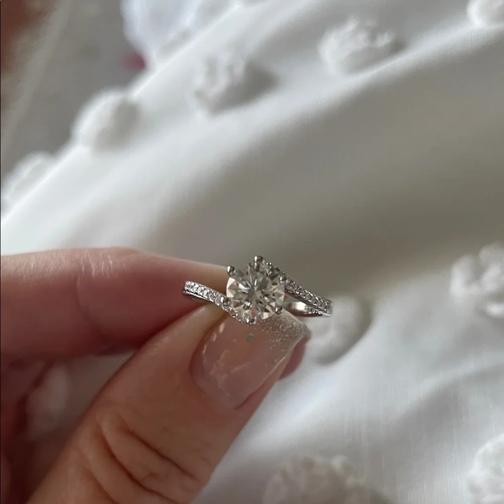 Moissanite SRing